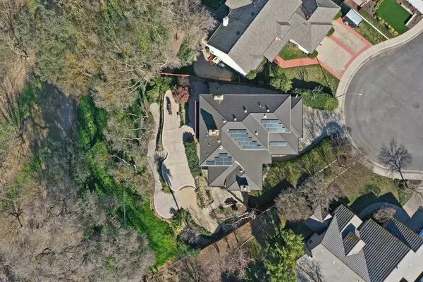 Lockeford, CA 95237,20299 Apple DR