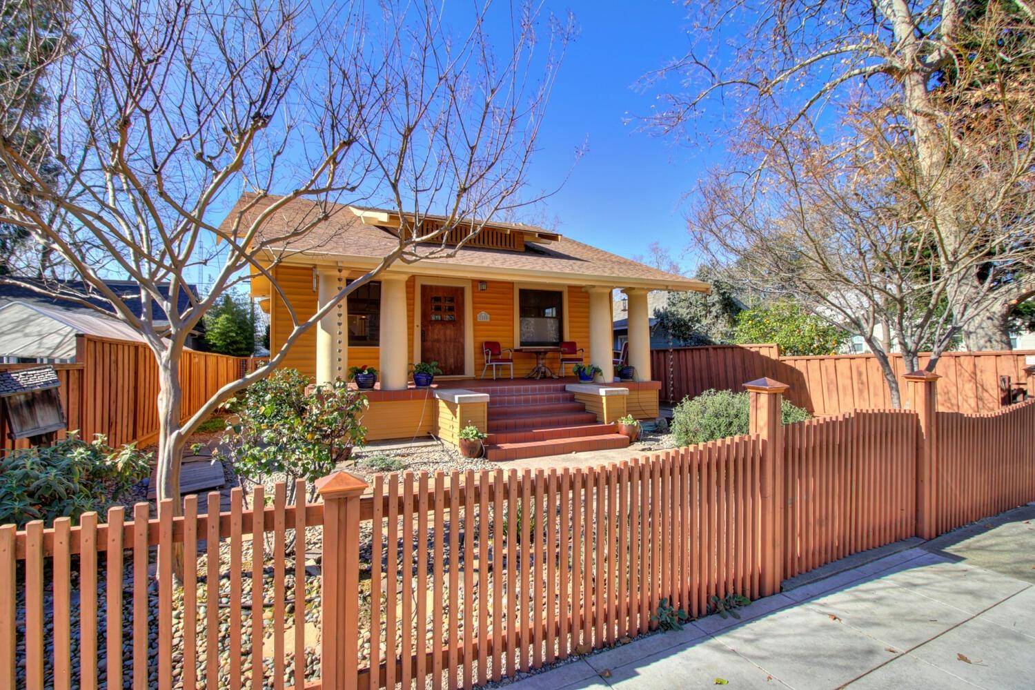 2500 41st ST, Sacramento, CA 95817