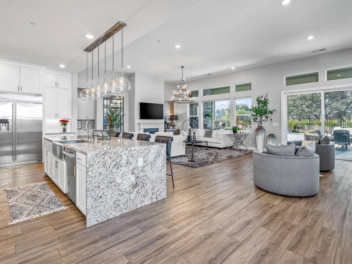 El Dorado Hills, CA 95762,1066 Hogarth WAY
