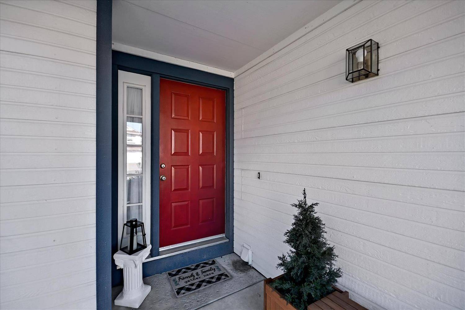 Sacramento, CA 95829,9174 Weibel CT