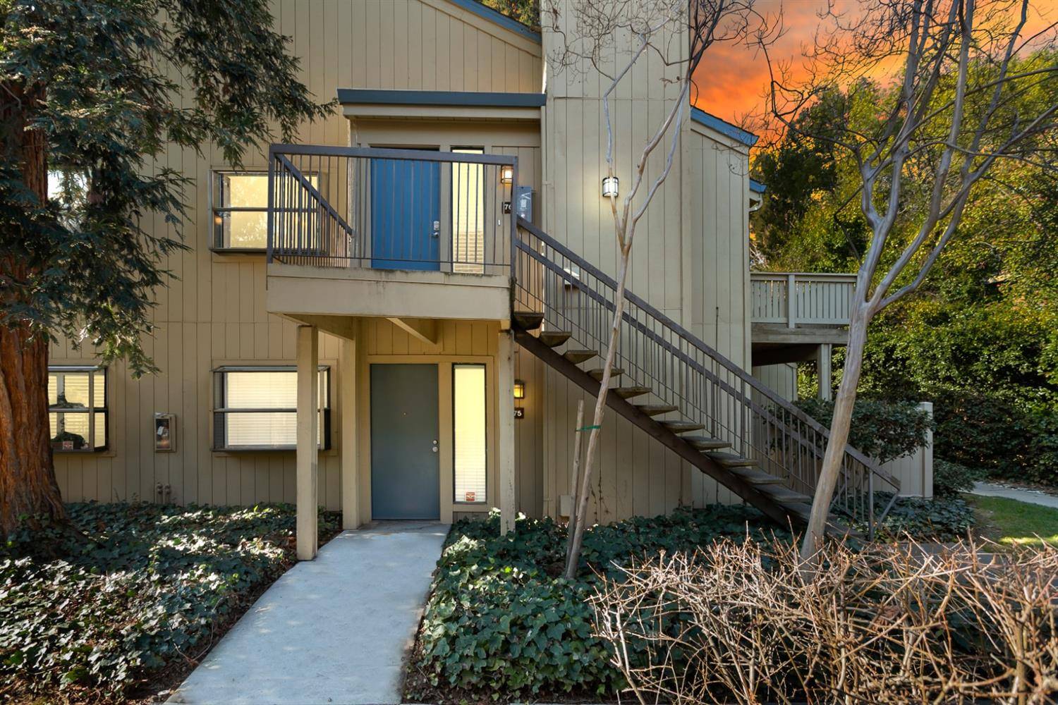 2280 Hurley WAY #76, Sacramento, CA 95825