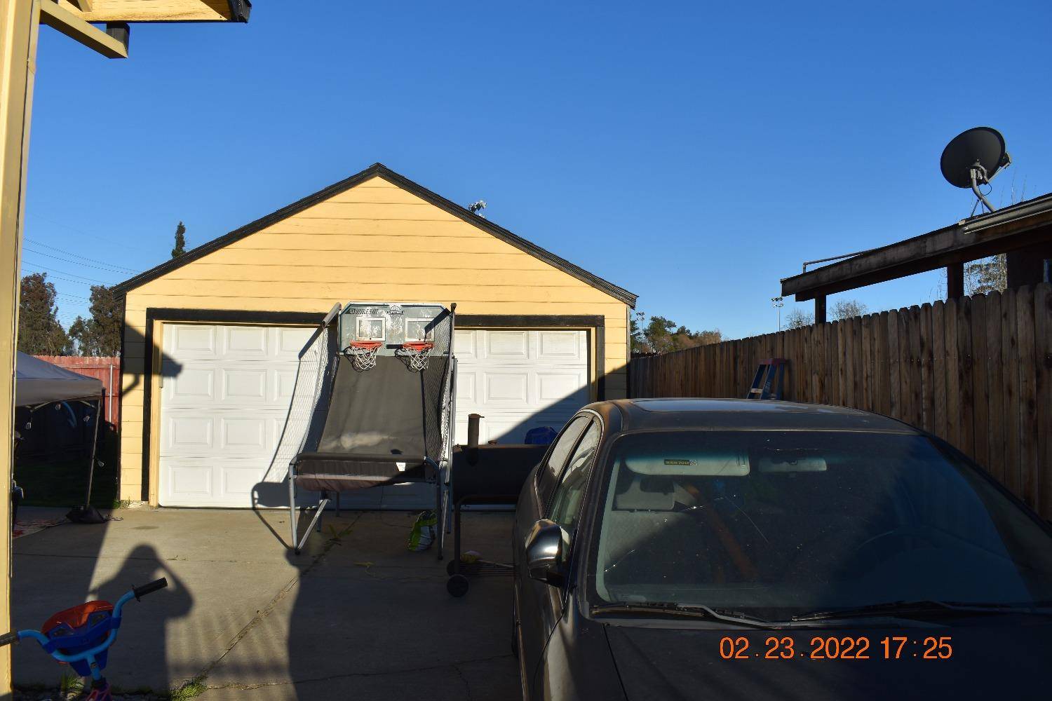 Sacramento, CA 95823,6505 Wesley AVE