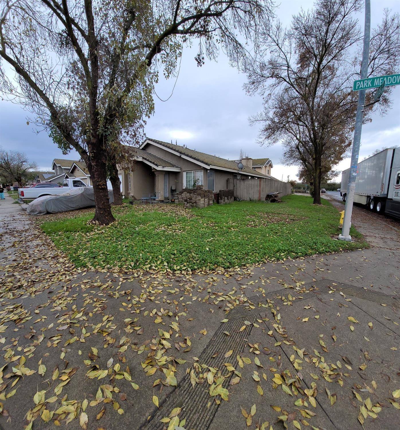 620 Park Meadow, Modesto, CA 95358