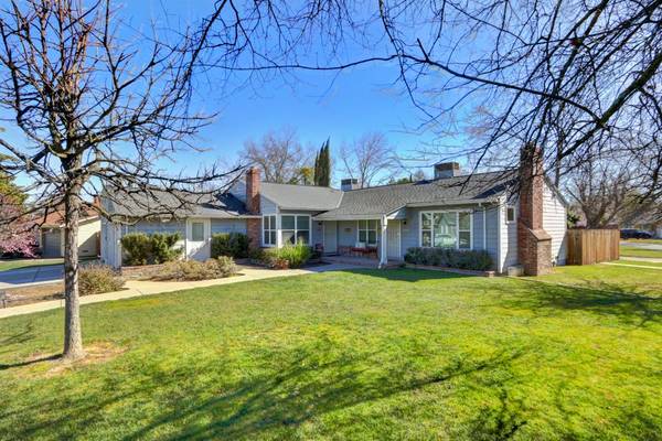 2414 Park Estates DR, Sacramento, CA 95825