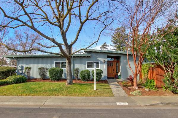 3031 Mercedes Ave, Davis, CA 95616
