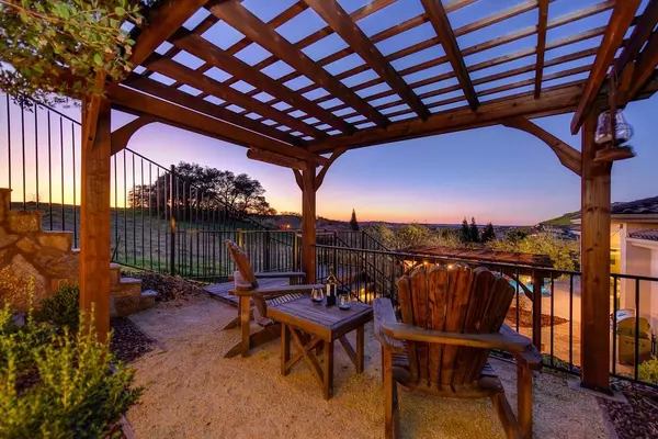 El Dorado Hills, CA 95762,8088 Jura PL