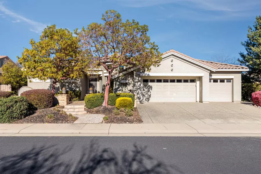 894 BRIDALVEIL LN, Lincoln, CA 95648