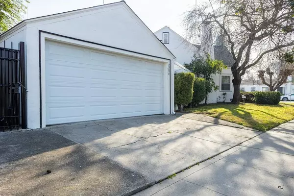 Stockton, CA 95204,2204 Kensington WAY