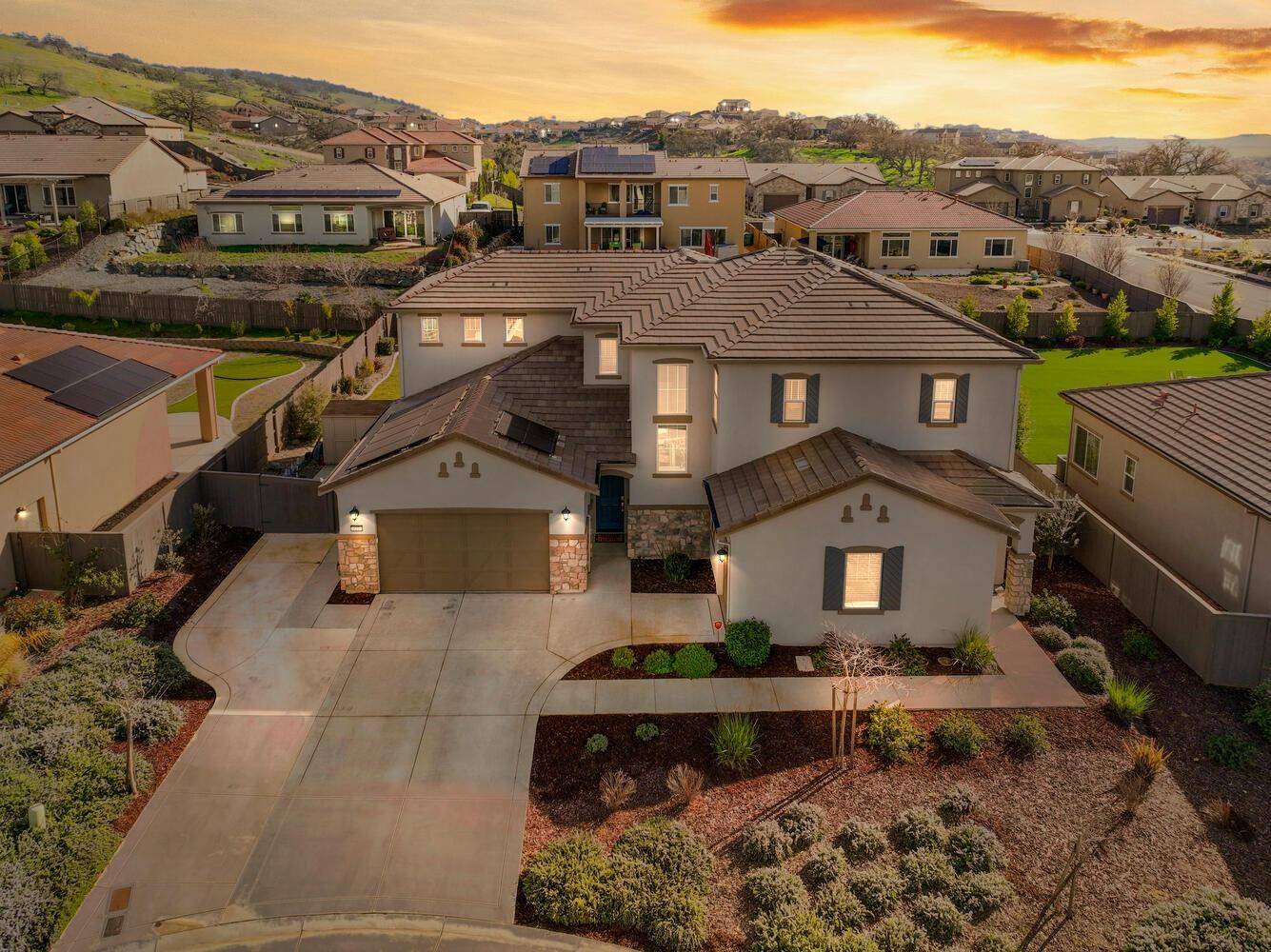 El Dorado Hills, CA 95762,312 Fairfax CT