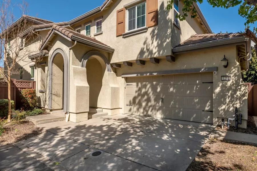 1251 Landmark CIR, Lincoln, CA 95648