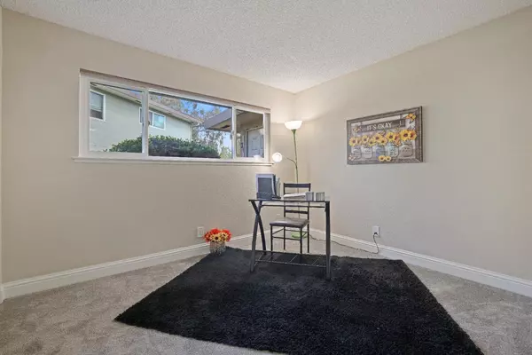 Sacramento, CA 95842,4754 Greenholme DR #1