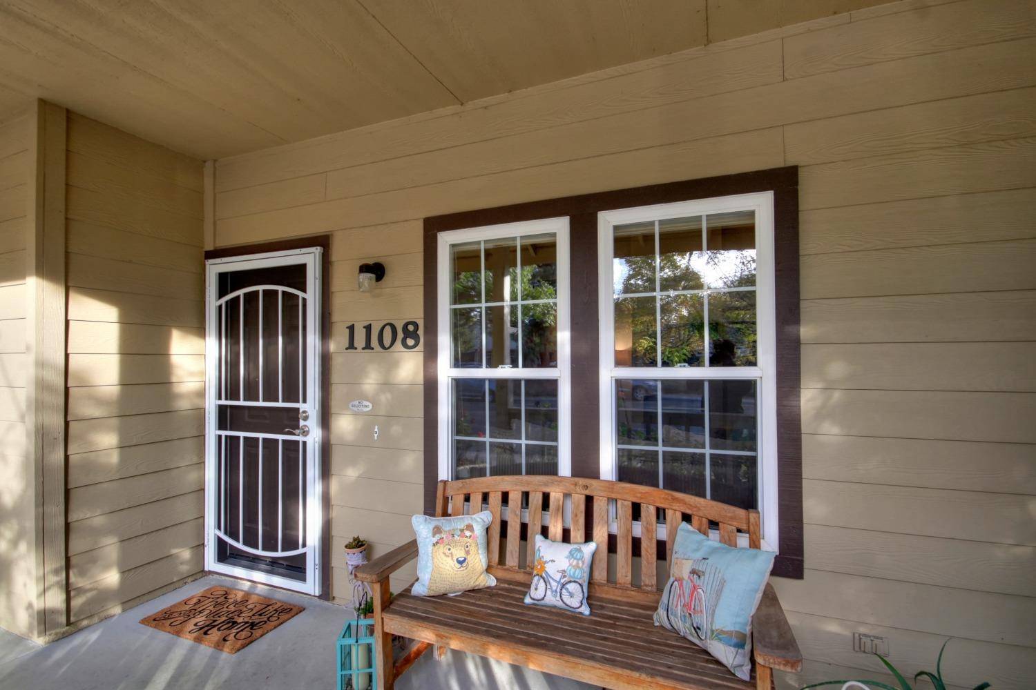 Davis, CA 95618,1108 Tulip LN
