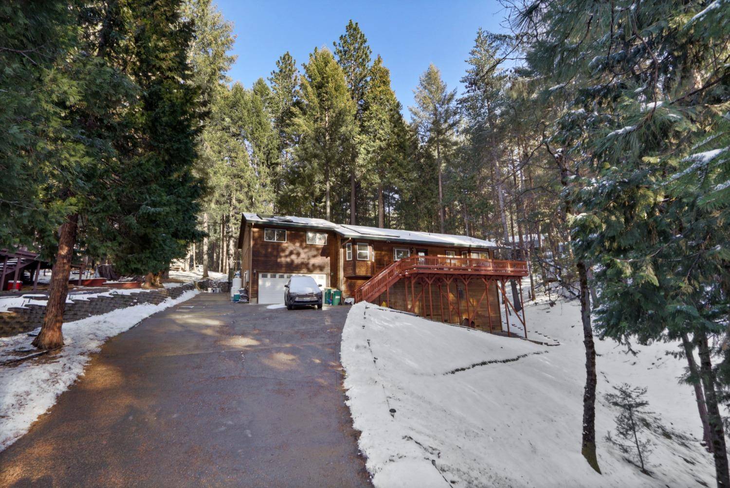5531 Poppy RD, Pollock Pines, CA 95726