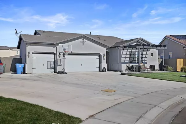 2574 Gianna Marie AVE, Manteca, CA 95337