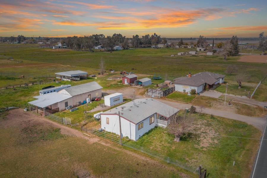 25185 N Watkinson RD, Acampo, CA 95220