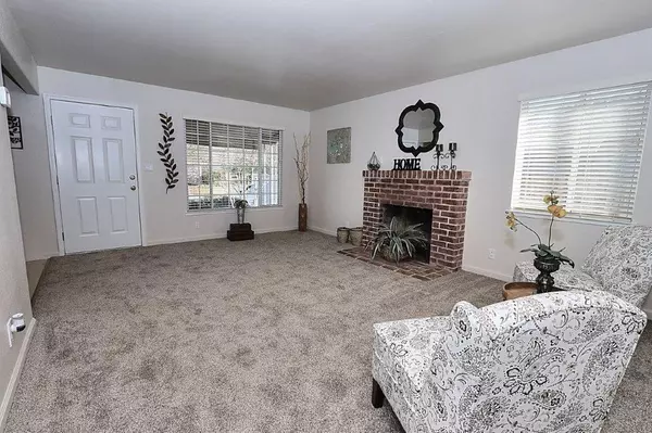 Roseville, CA 95661,806 Elisa WAY