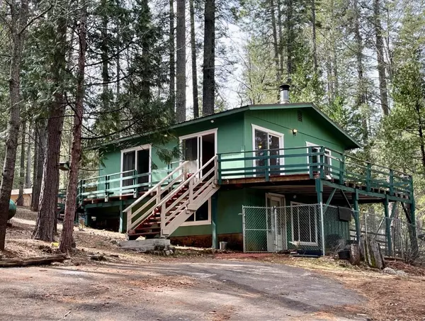 2464 Murphys DR, Arnold, CA 95223