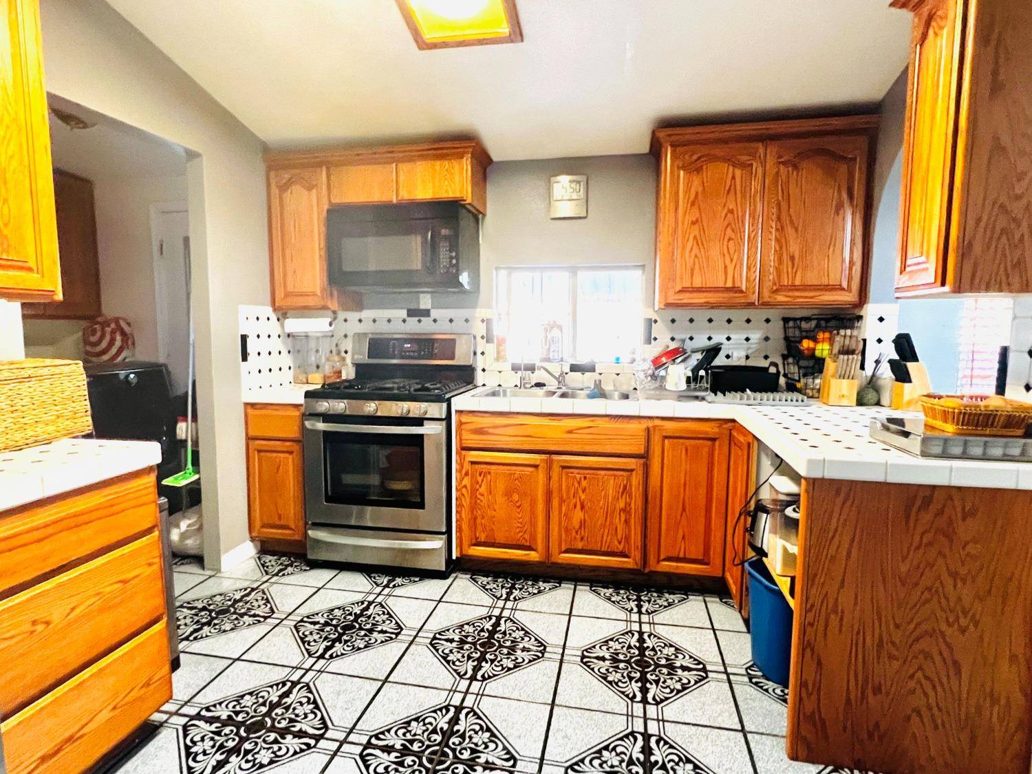 Sacramento, CA 95823,3950 Mack Rd RD #53