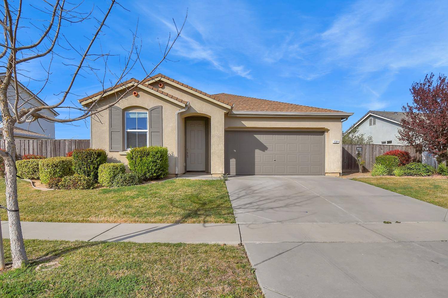 1581 Maplehurst ST, Olivehurst, CA 95961