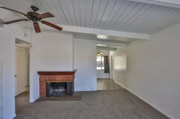 West Sacramento, CA 95691,820 Garnet ST