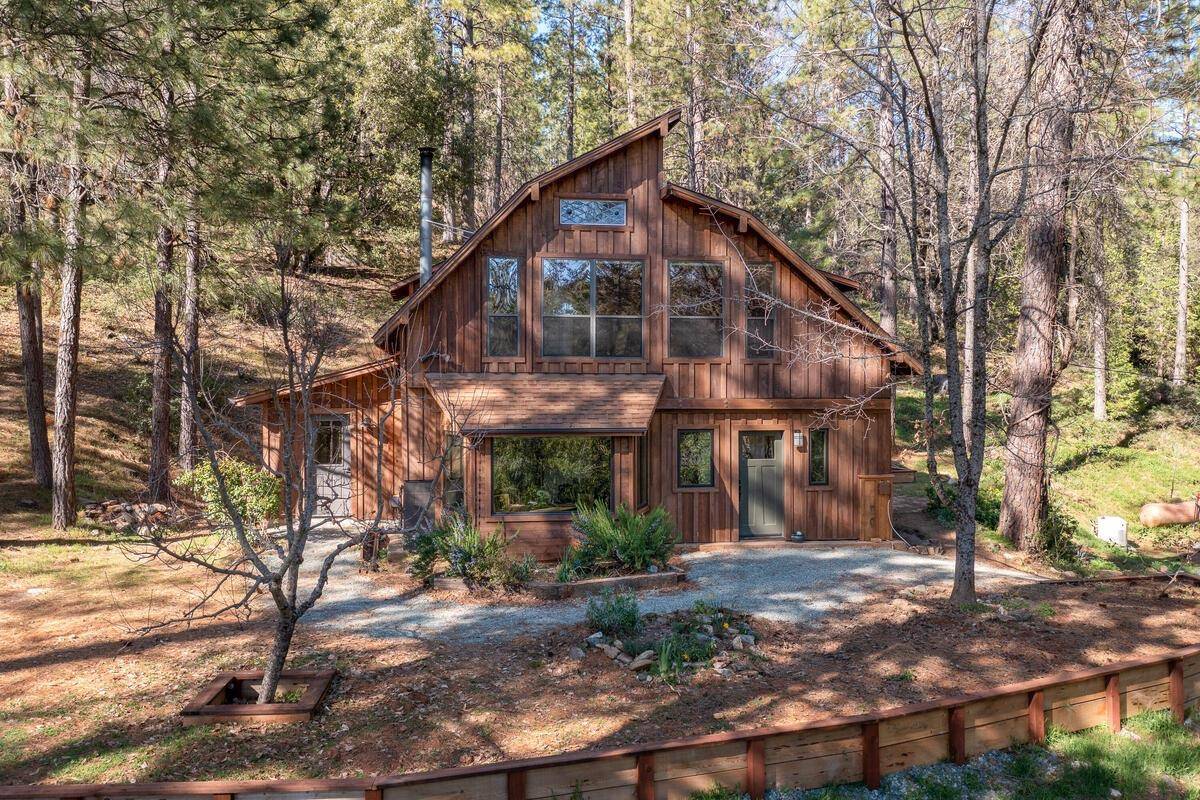 21757 Clute Canyon Rd, Volcano, CA 95689