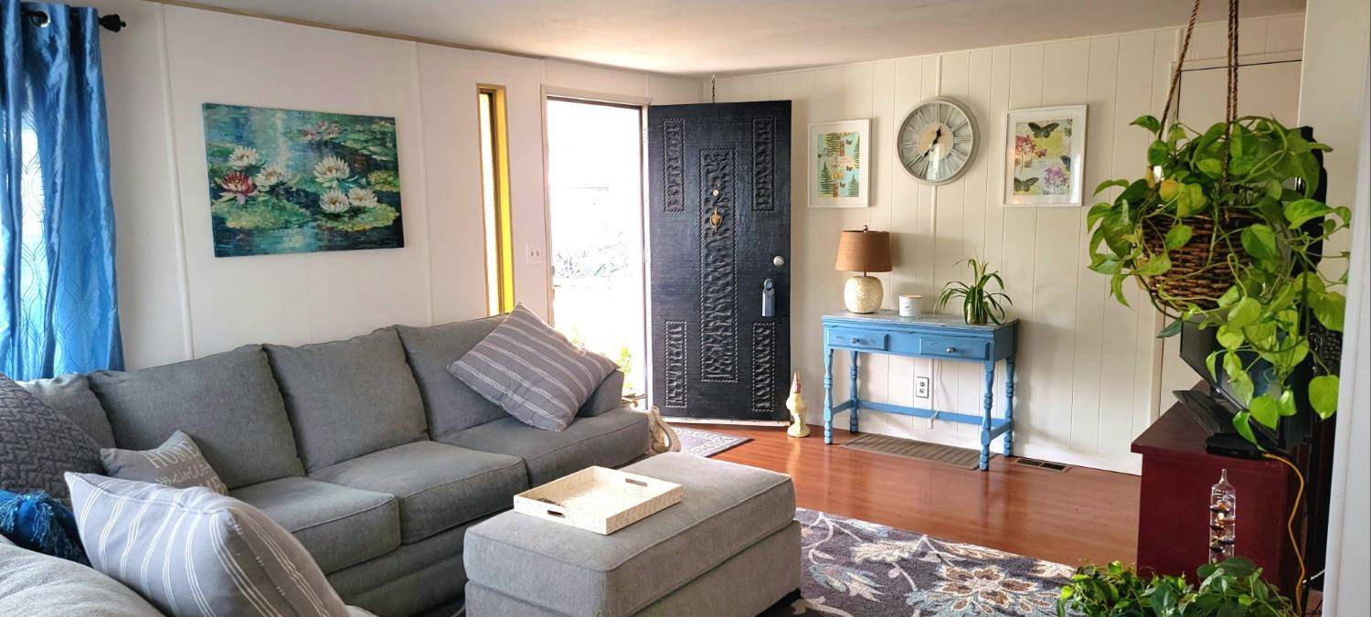 Woodland, CA 95776,907 Bourn DR #133