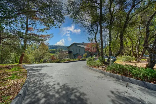 Applegate, CA 95703,1220 Cerro Vista DR