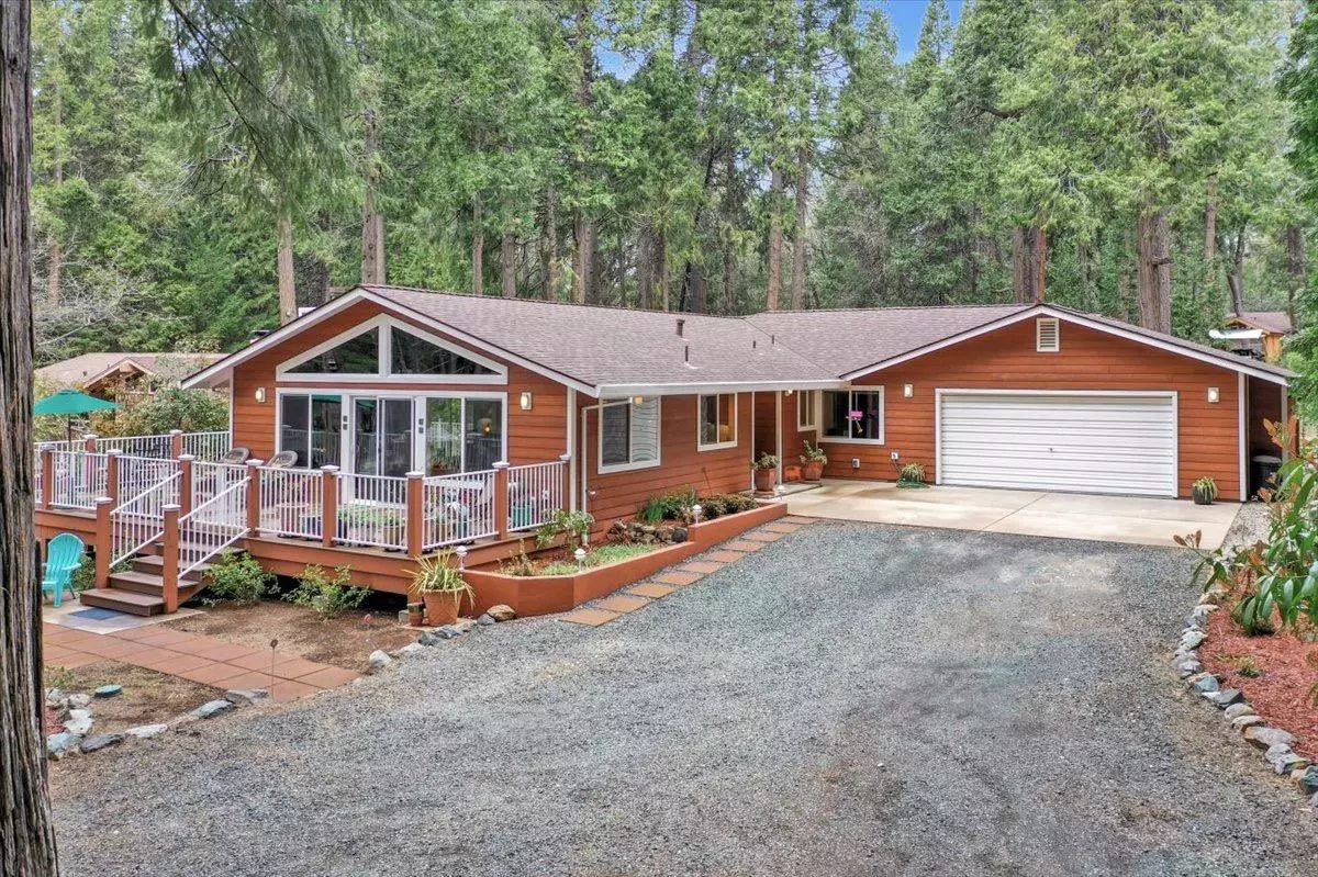 Nevada City, CA 95959,13102 Red Dog RD