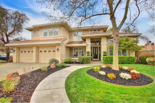 2245 Bel Air LN, Roseville, CA 95678