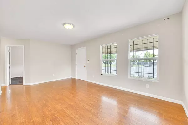 Sacramento, CA 95838,4249 Raley BLVD