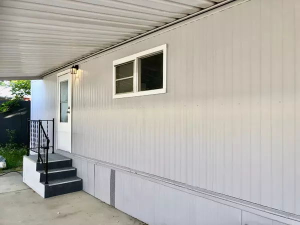 Sacramento, CA 95828,7467 Heliotrope Lane