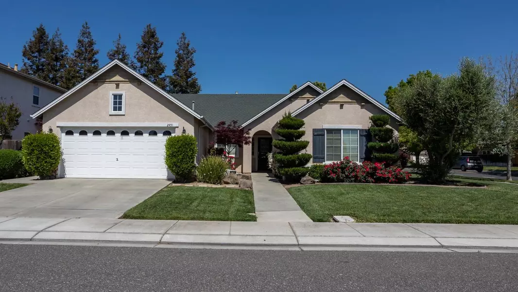 2451 Rose Hill LN, Riverbank, CA 95367