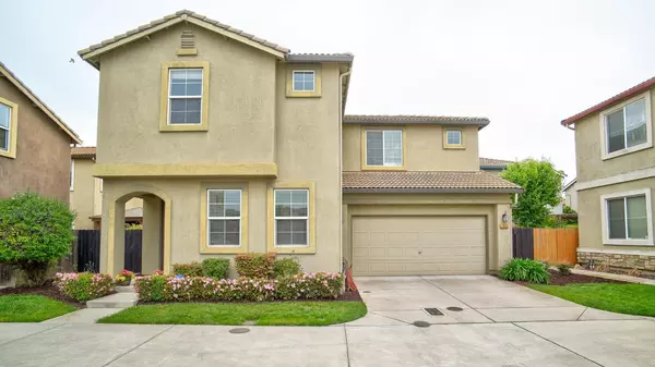 2835 Crested ST, West Sacramento, CA 95691