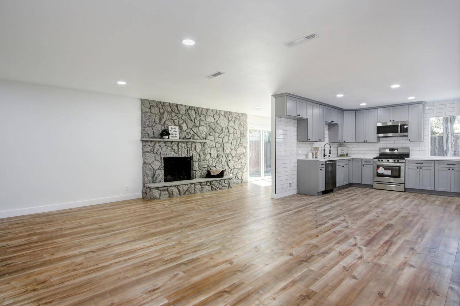 Sacramento, CA 95842,6741 Leatherwood WAY