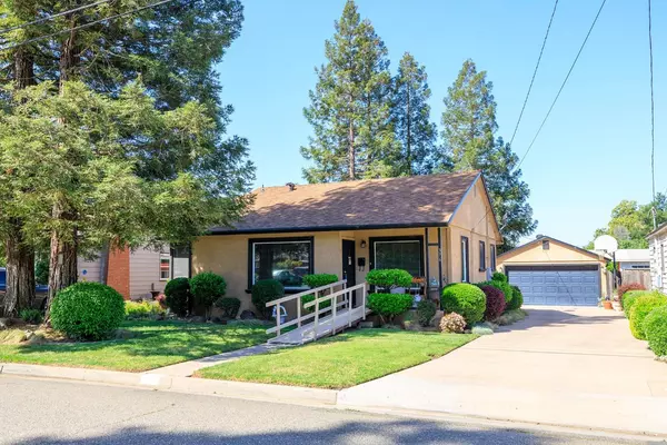 376 Lambuth AVE, Oakdale, CA 95361