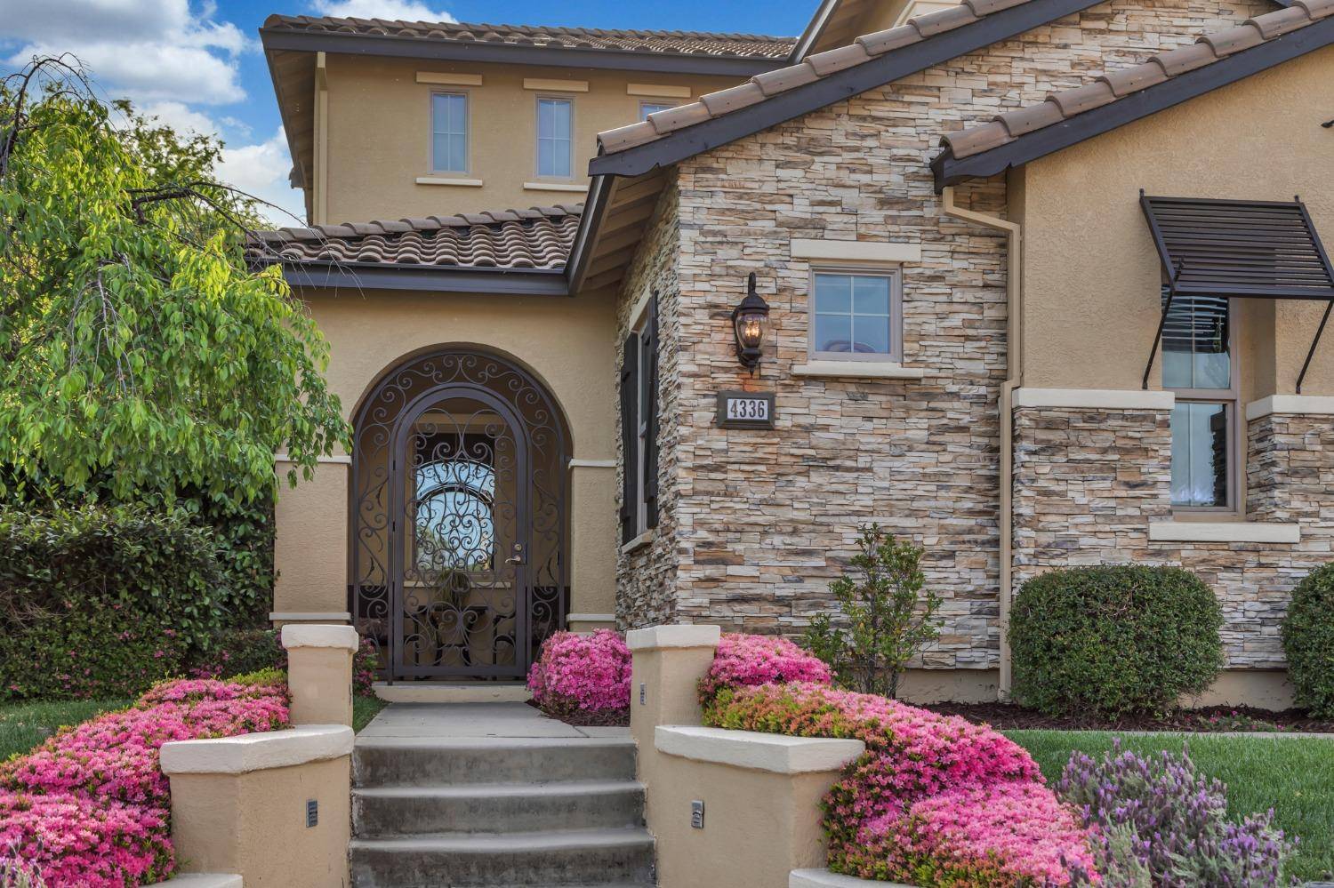 El Dorado Hills, CA 95762,4336 Suffolk WAY
