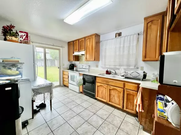 Sacramento, CA 95834,867 Brierglen WAY