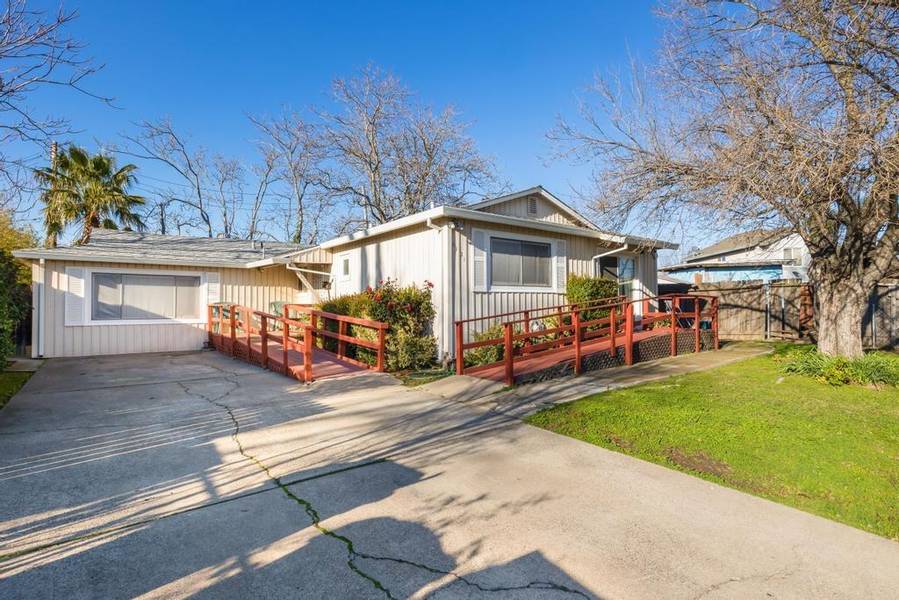 6121 Gilman WAY, North Highlands, CA 95660