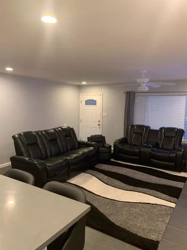 San Pablo, CA 94806,2697 Limerick RD