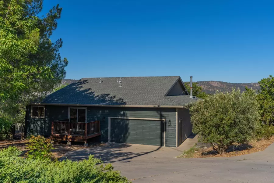 2512 Quail Hill RD, Copperopolis, CA 95228