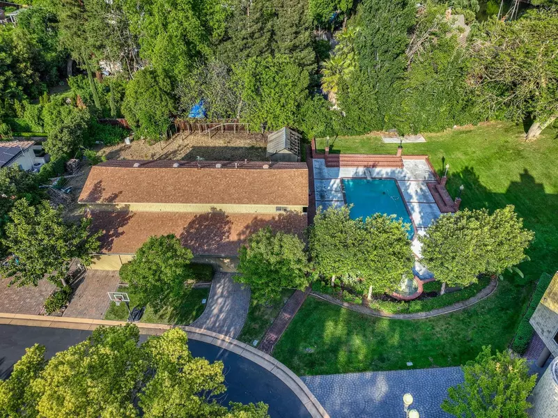 3211 N Moreing CT, Stockton, CA 95204