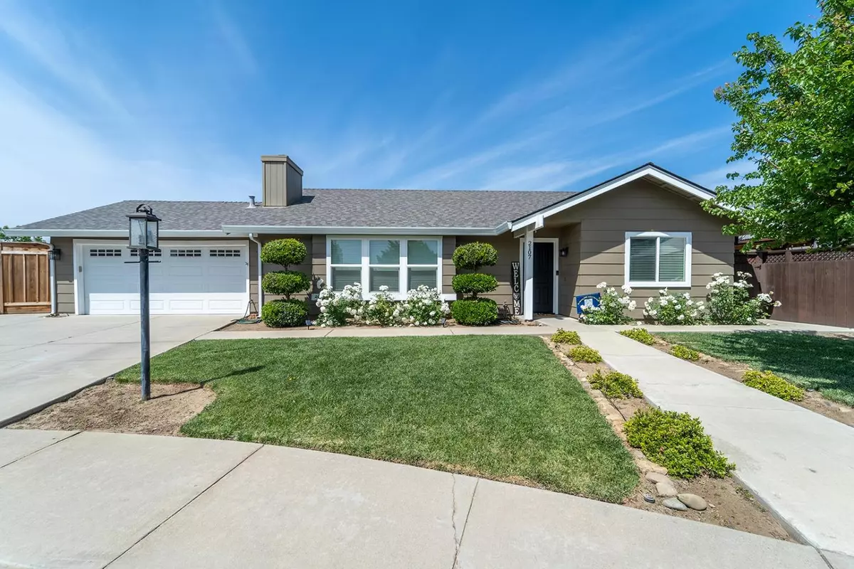 Hughson, CA 95326,2107 Laura CT