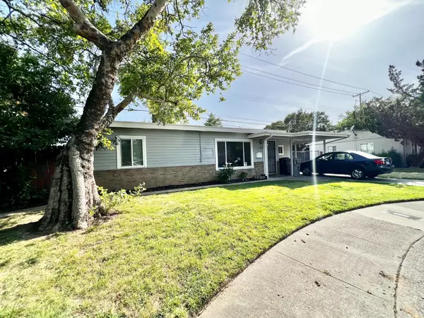 Sacramento, CA 95822,2410 Arnold CT