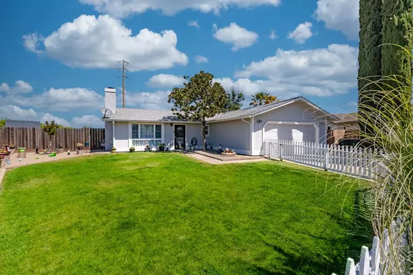 Waterford, CA 95386,964 Brigadoon LN