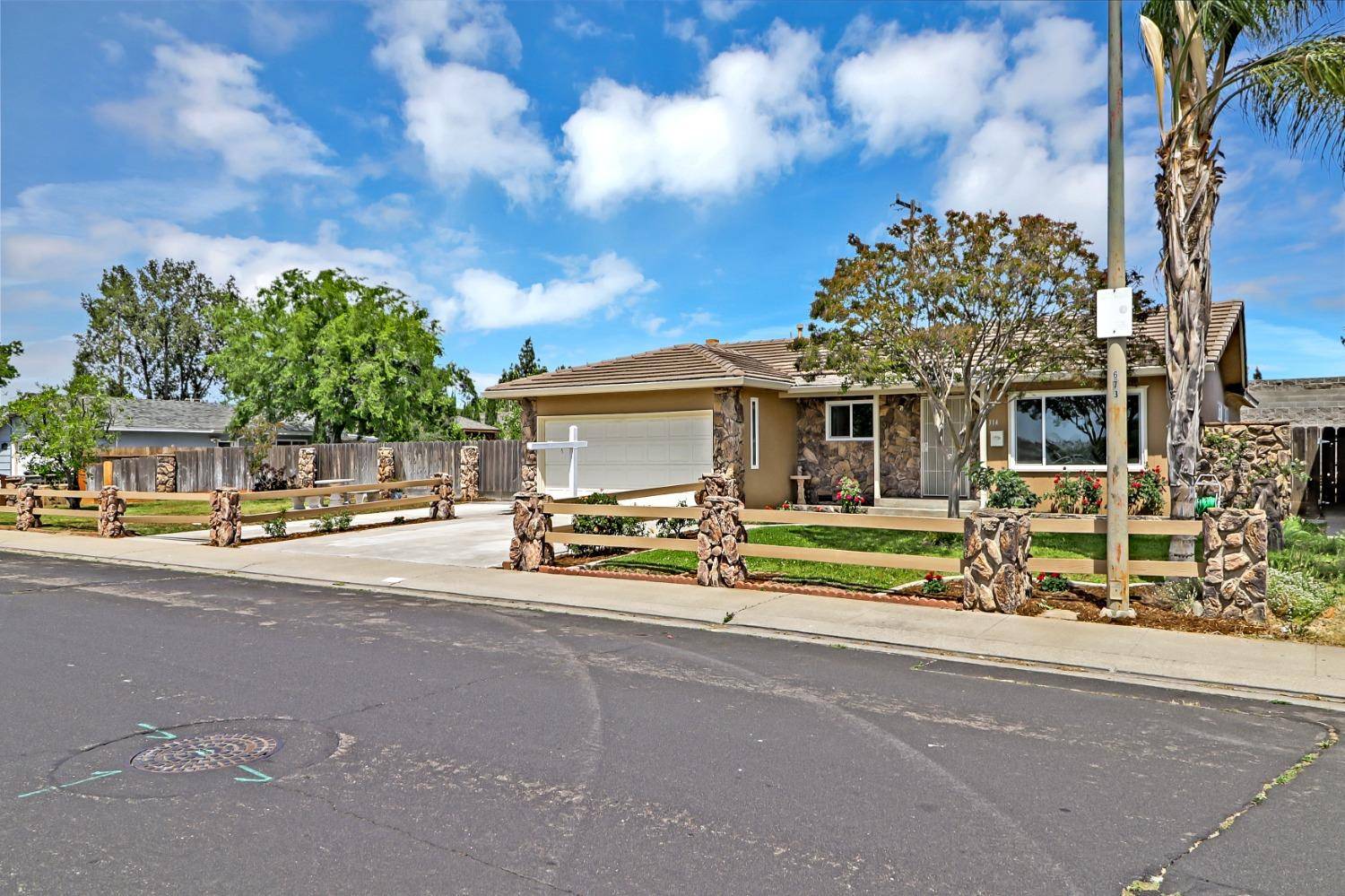 Manteca, CA 95336,314 Lovell WAY