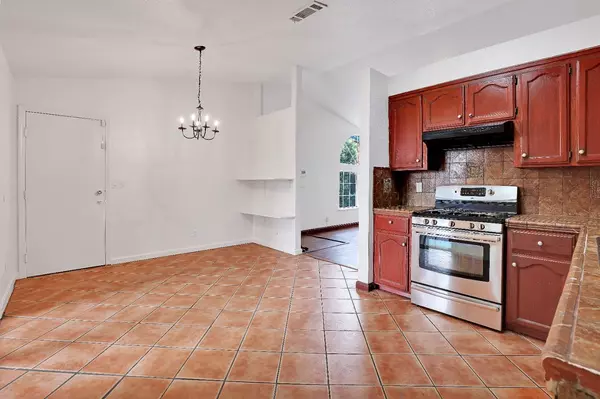 Stockton, CA 95206,2022 E 11th ST