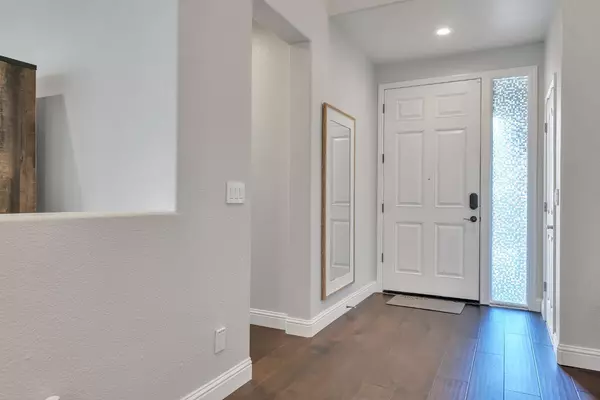 Folsom, CA 95630,1749 Langholm WAY