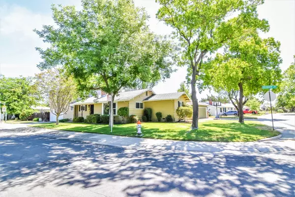 Sacramento, CA 95822,4851 Joaquin WAY