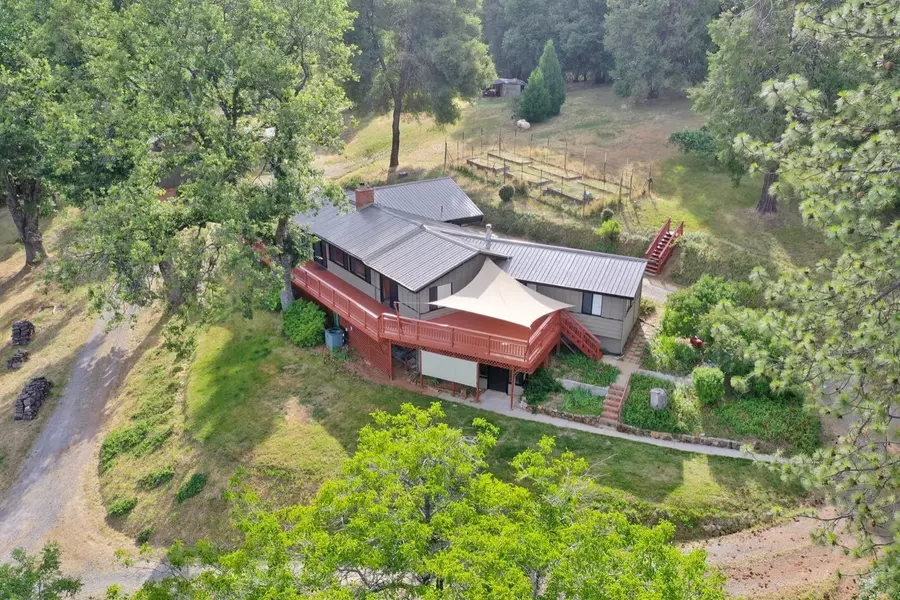 3580 Omo Ranch RD, Somerset, CA 95684