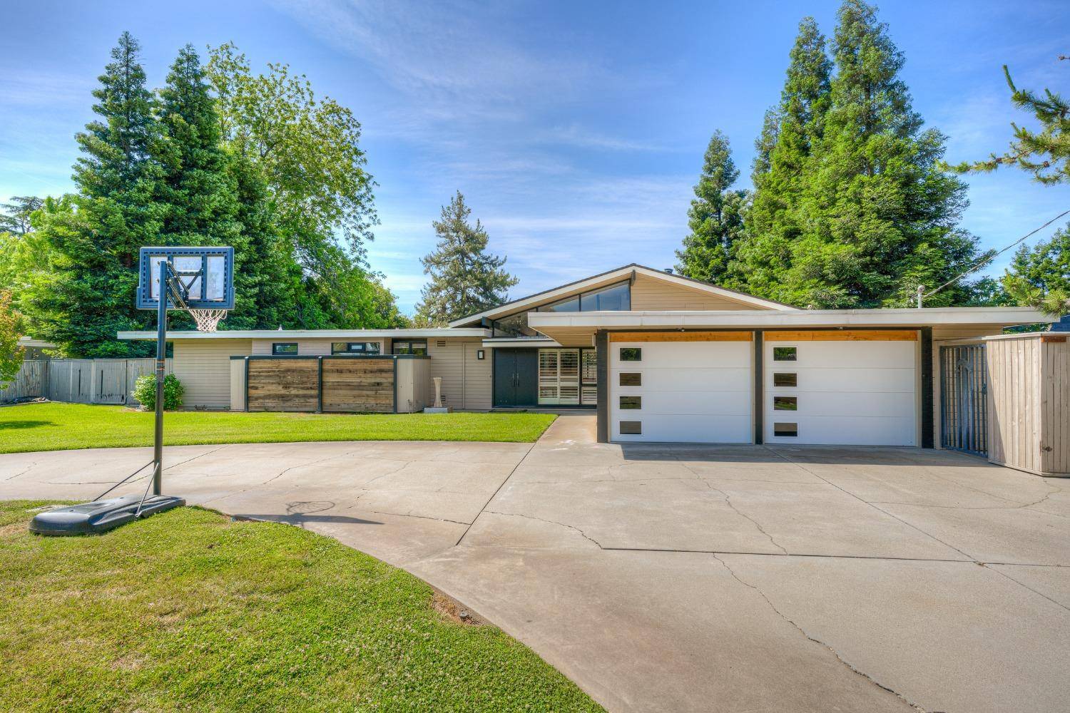 Yuba City, CA 95991,1074 Richland